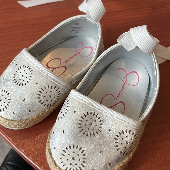 Baby girl Jessica Simpson shoes - Picture 2 of 4